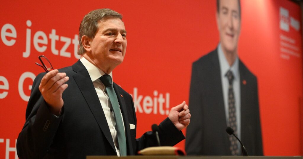 FSG-Spitzenkandidat G&uuml;nther Goach pr&auml;sentiert Programm f&uuml;r die AK-Wahl